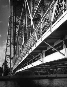 lift bridge duluth